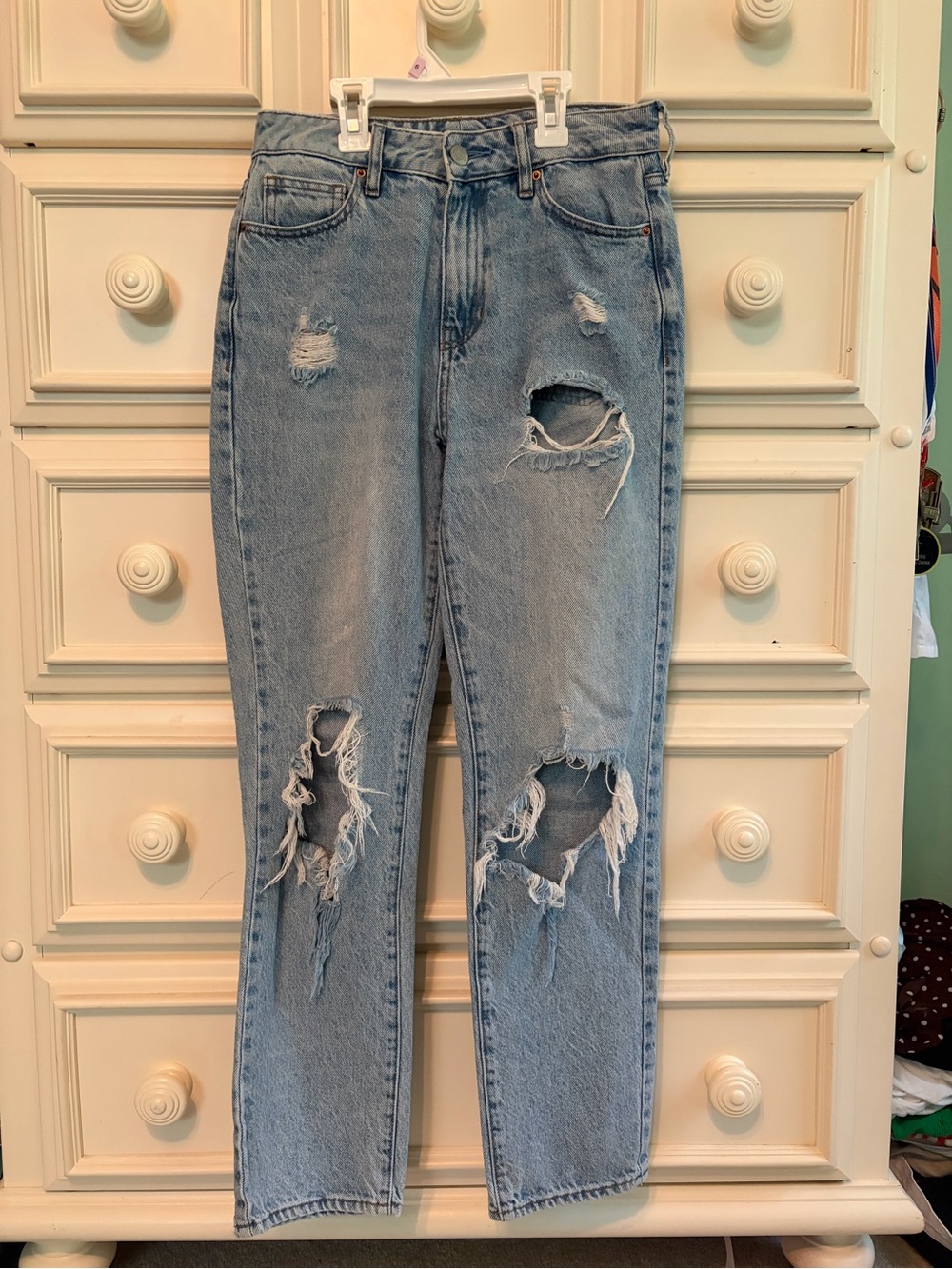 PacSun Light Blue High-Rise Distressed Jeans